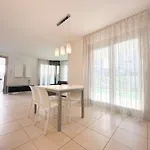 Renzo- Parcheggio E Giardino Privati A Pochi Passi Dal Mare Apartment Lido di Jesolo